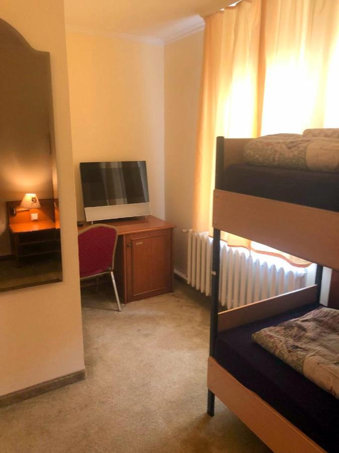 Monteurzimmer Riesa Luaran gambar
